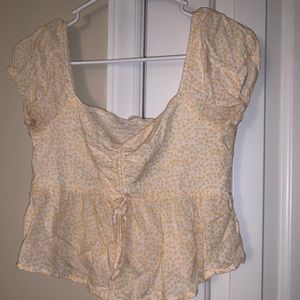 LA Hearts (Pacsun) babydoll blouse with tie in front.